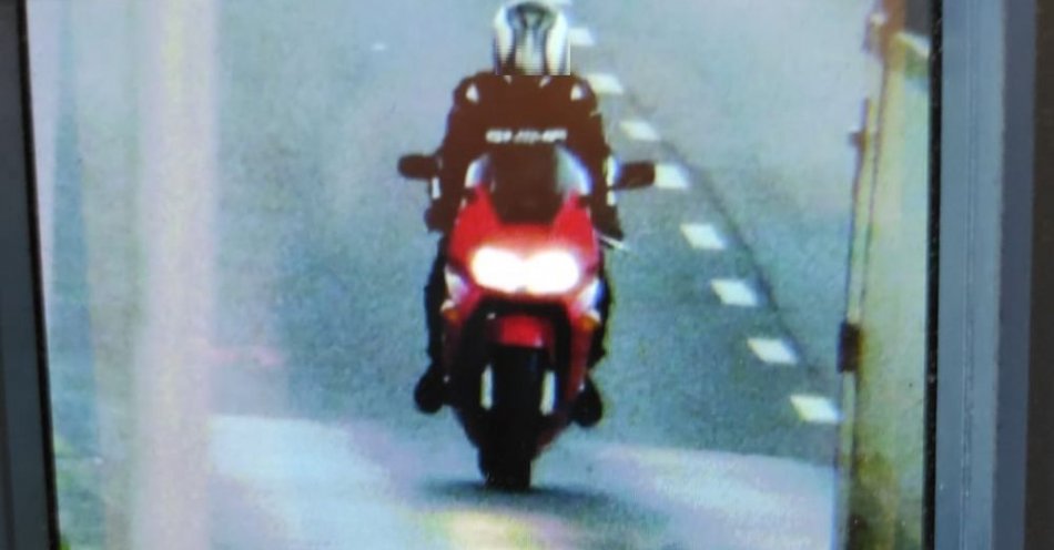 zdjęcie: Motocyklista przesadził z prędkością / fot. KPP Inowrocław