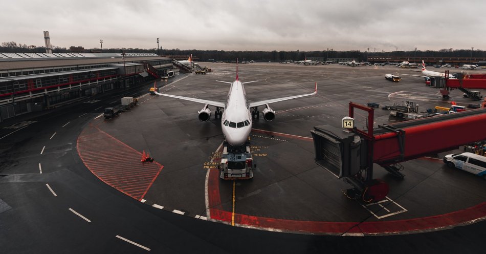 zdjęcie: Marszałek za powstaniem lotniska regionalnego, jeśli nie będzie CPK / pixabay/4885803
