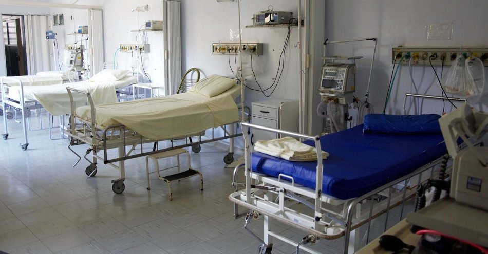 zdjęcie: Szpital w Bystrej zawiesił działalność jednego oddziału / pixabay/1802679