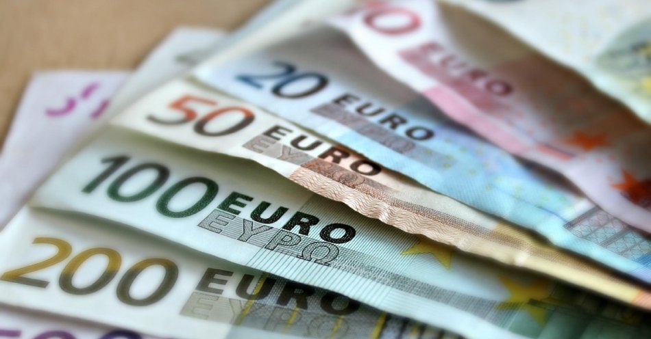 zdjęcie: Dwaj obcokrajowcy odpowiedzą za obrót sfałszowanymi banknotami euro / pixabay/209104