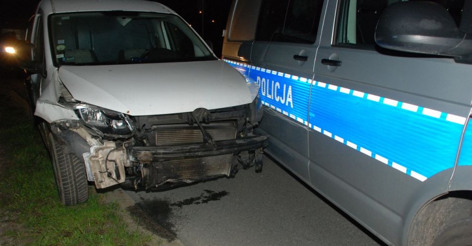 zdjęcie: Pijany 44-latek z Norwegii wsiadał do cudzego auta i uciekał nim przed policjantami / fot. KMP w Gdańsku