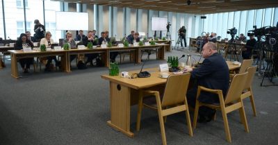 W środę przed komisją ds. wyborów kopertowych zeznawali Marek Zagórski i Jan Nowak