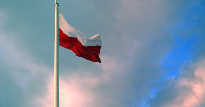 zdjęcie: Łączmy się pod biało-czerwoną flagą / pixabay/1524743