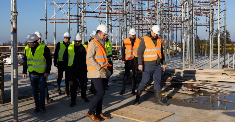 zdjęcie: Prezydent Rzeszowa na budowie zbiorników na wodę / fot. nadesłane