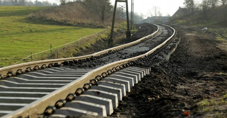 zdjęcie: Ruszają nowe przetargi na modernizację linii kolejowych za blisko 6 mld zł / fot. PAP