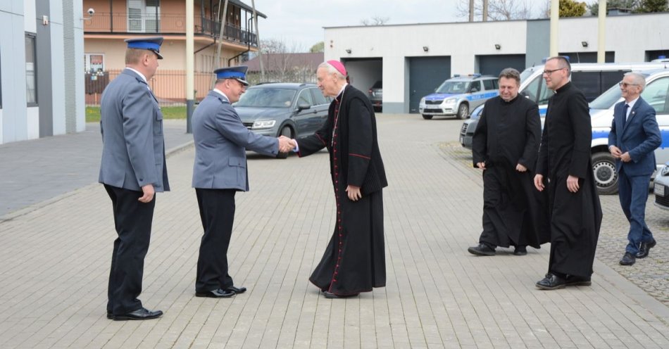 zdjęcie: Wizyta Biskupa Diecezji Płockiej w Komendzie Powiatowej Policji w Sierpcu / fot. KPP w Sierpcu