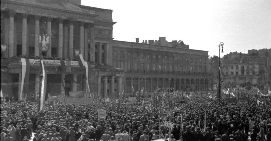 zdjęcie: 77 lat temu zakończyła się II wojna światowa / fot. PAP