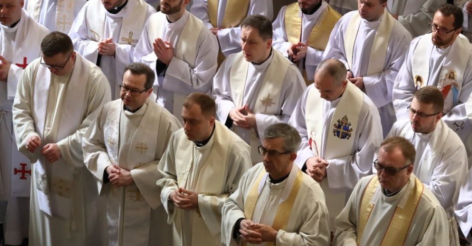 zdjęcie: Kościół katolicki obchodzi Światowy Dzień Modlitw o Powołania / fot. PAP