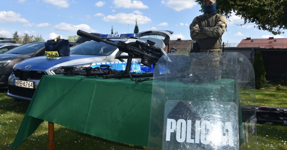 zdjęcie: Policyjni Kontrterroryści w Zbąszynku / fot. KPP Świebodzin