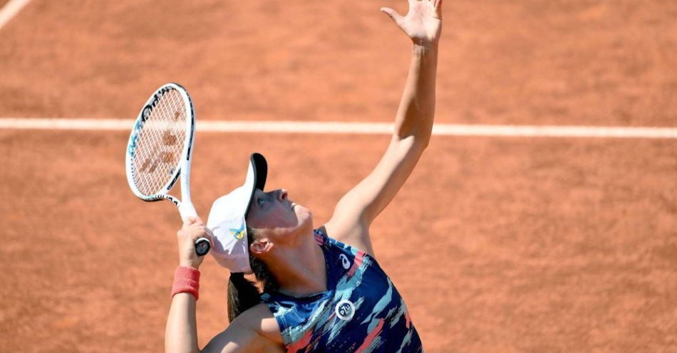 zdjęcie: Turniej WTA w Rzymie - Świątek awansowała do ćwierćfinału / fot. PAP