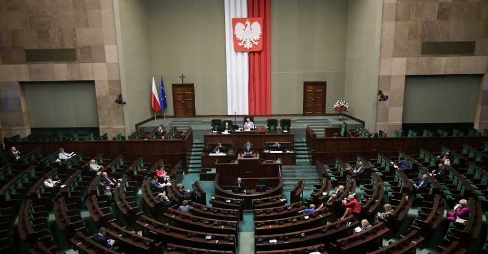 zdjęcie: Sejm uchwalił nowelizację ustawy o SN likwidującą Izbę Dyscyplinarną / fot. PAP