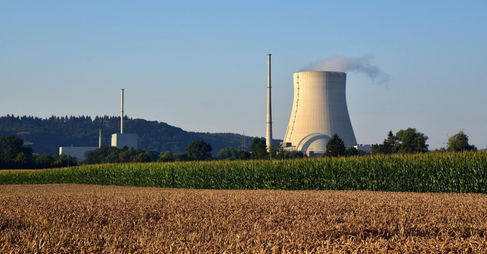 zdjęcie: Czy Azoty zbudują reaktory atomowe? / pixabay/3545244