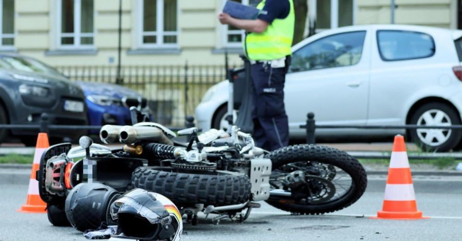 zdjęcie: Prawie pół tysiąca wypadków z udziałem motocyklistów; zginęło 42 kierowców jednośladów / fot. PAP