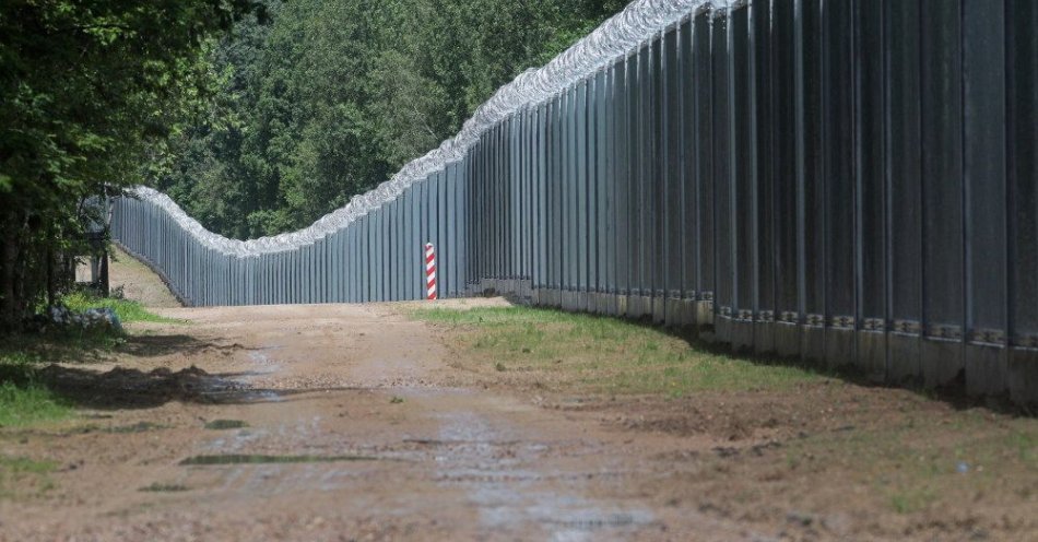 zdjęcie: Po powstaniu bariery nie notujemy nowych metod nielegalnego przekraczania granicy / fot. PAP