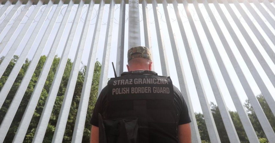 zdjęcie: 29 cudzoziemców próbowało w środę przedostać się z Białorusi do Polski / fot. PAP