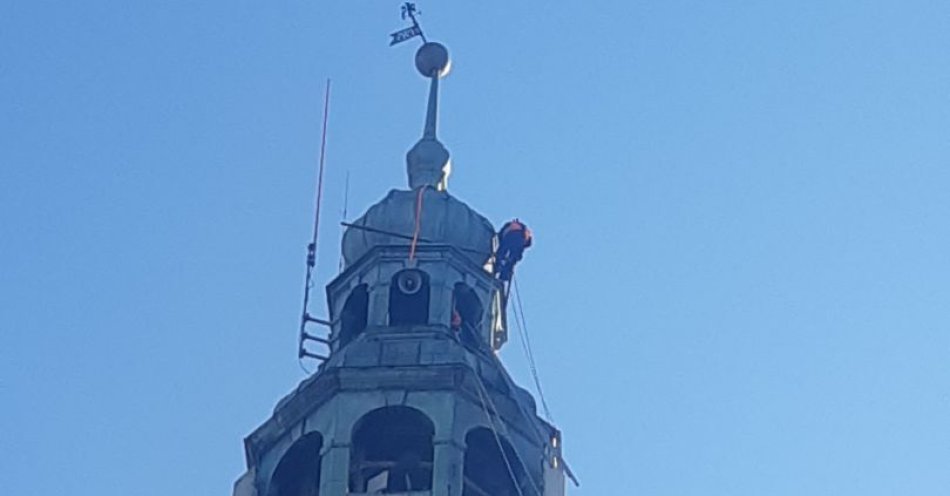 zdjęcie: Bliżej remontu zwieńczenia ratuszowej wieży / fot. nadesłane