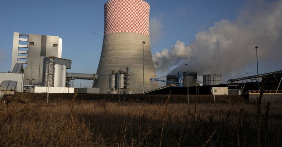 zdjęcie: Postój bloku 910 MW w Jaworznie do 29 sierpnia br. / fot. PAP