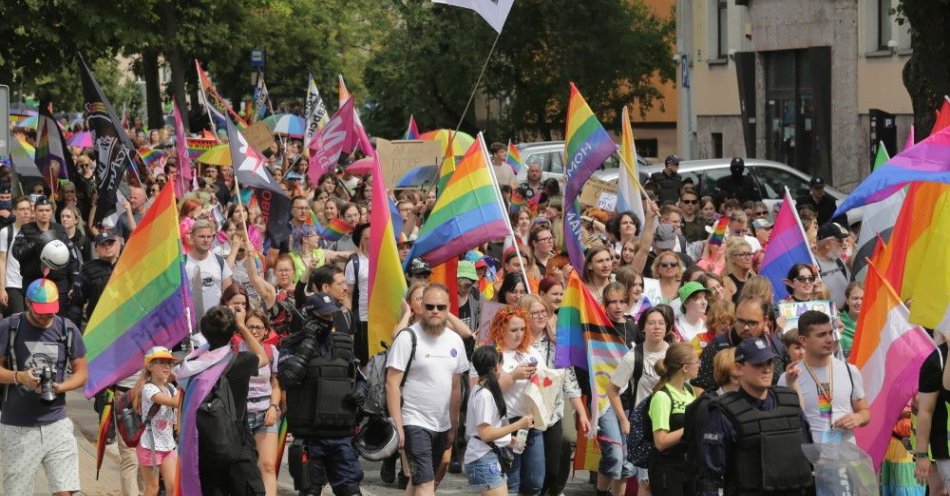 zdjęcie: Marsz Równości przeszedł ulicami Olsztyna, nie było incydentów / fot. PAP