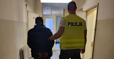 Policjanci Wydziału Kryminalnego zatrzymali mężczyznę, który na terenie Trzebnicy podpalił murowaną komórkę
