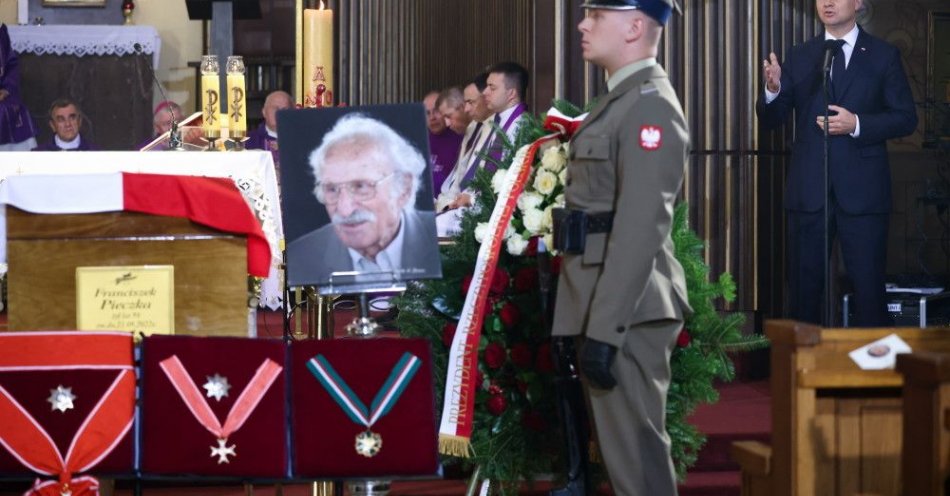 zdjęcie: To pożegnanie człowieka szlachetnego w wielu tego słowa znaczeniach / fot. PAP