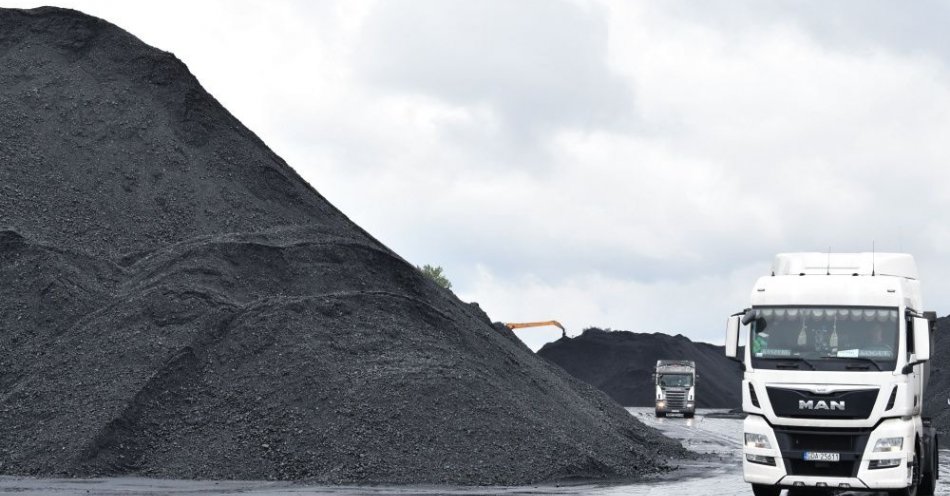 zdjęcie: Węgiel, który importujemy, jest w pełni certyfikowany / fot. PAP