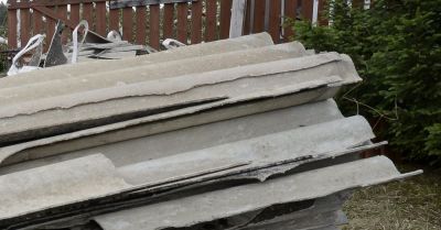 Azbest z polskich dachów usuwany bardzo wolno