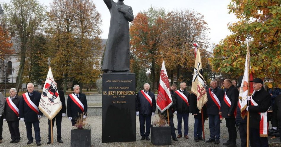 zdjęcie: W Suchowoli upamiętniono 38. rocznicę śmierci bł. ks. Jerzego Popiełuszki / fot. PAP