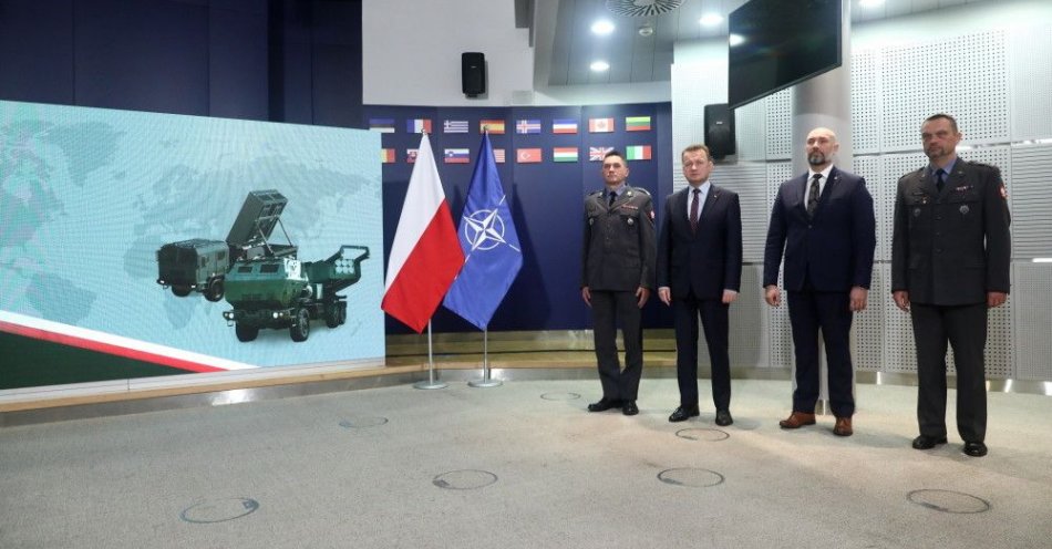 zdjęcie: Artyleria rakietowa z Korei Pd. i USA z polskimi elementami; szef MON zatwierdził umowę / fot. PAP