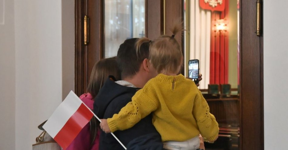 zdjęcie: W piątek, z okazji Narodowego Święta Niepodległości, dzień otwarty w Sejmie / fot. PAP