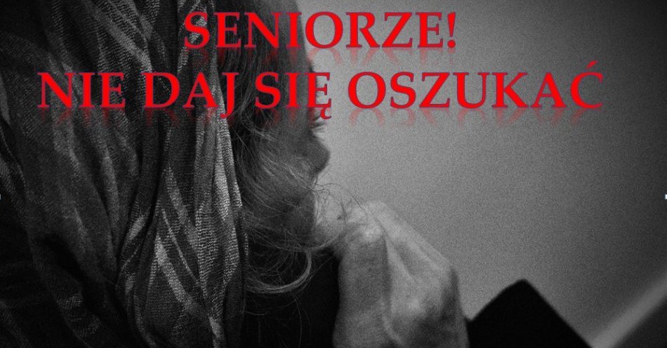 zdjęcie: Seniorka myślała, że ratuje córkę i przekazała oszustowi blisko 80 tysięcy złotych / fot. KPP Augustów
