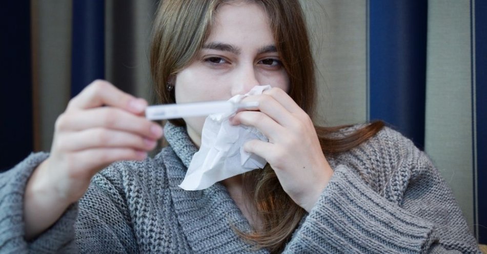 zdjęcie: Od 1 do 15 listopada zanotowano ponad 213 tys. przypadków grypy i jej podejrzeń / fot. PAP