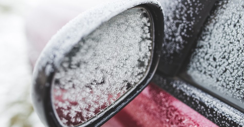 zdjęcie: Zimowe obowiązki kierującego – nie bądź „czołgistą” / pixabay/791092