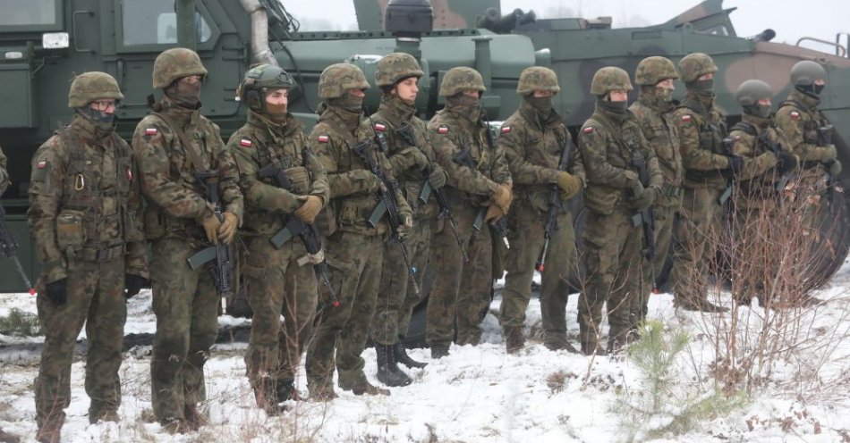 zdjęcie: Polska armia jest armią nowoczesną, to nie jest już ta sama armia, co 15-20 lat temu / fot. PAP