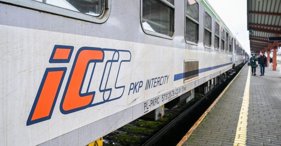 zdjęcie: Wyższe ceny biletów na przejazdy pociągami / fot. PAP