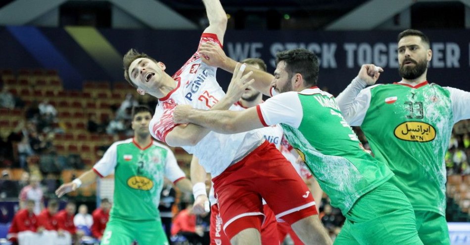zdjęcie: Polscy piłkarze ręczni pokonali Iran / fot. PAP