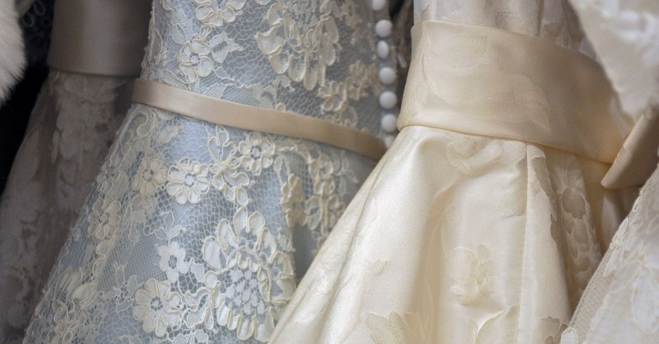 zdjęcie: Chciała sprzedać suknię ślubną, weszła w link i straciła 900 złotych / pixabay/2588238