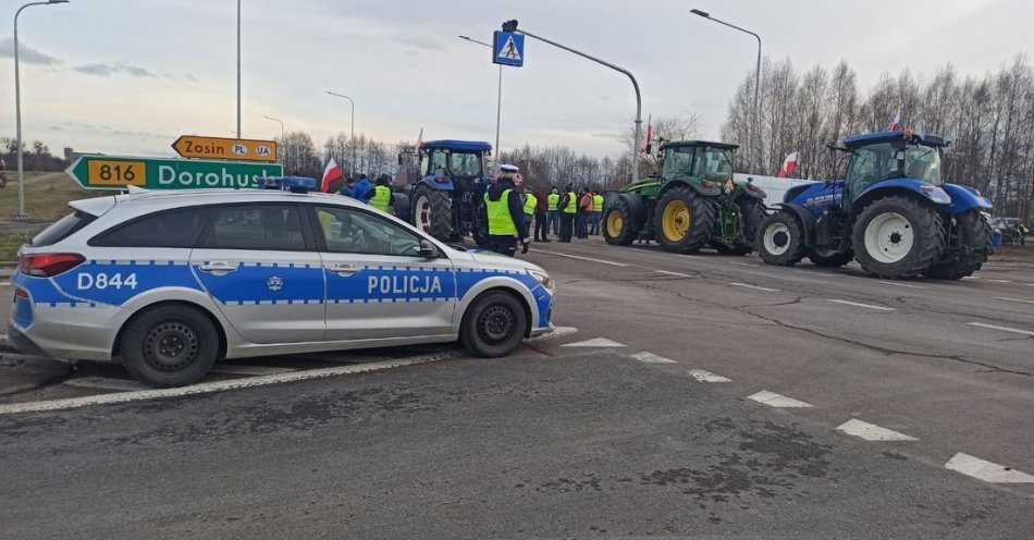zdjęcie: Zakończył się protest rolników na DK-12 / fot. KMP Chełm
