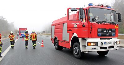 Zablokowana DK 2 po zderzeniu pojazdów w Sycynie