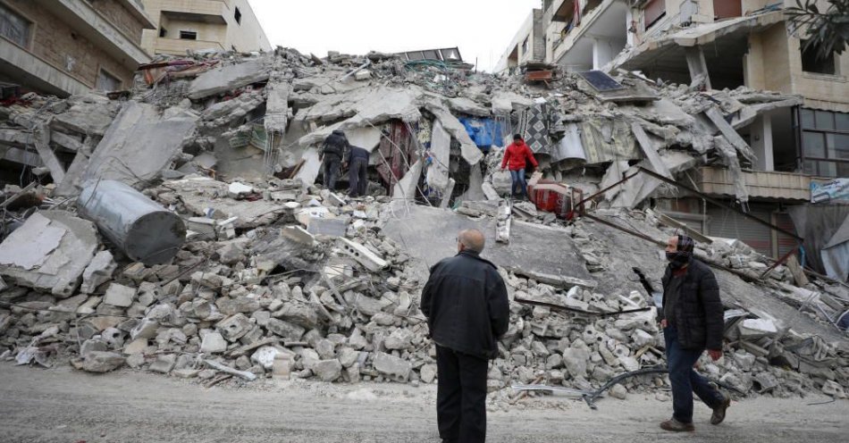 zdjęcie: Trzęsienia ziemi w Turcji są związane ze specyficznym położeniem geograficznym / fot. PAP
