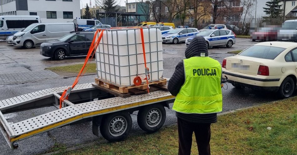 zdjęcie: Policjanci nie uwierzyli w tłumaczenia o nadwyżce płynu / fot. KMP we Włocławku