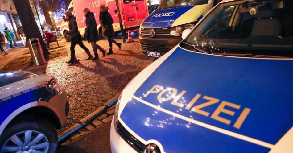 zdjęcie: Na szczęście nikt nie zginął w wypadku polskiego autokaru / fot. PAP