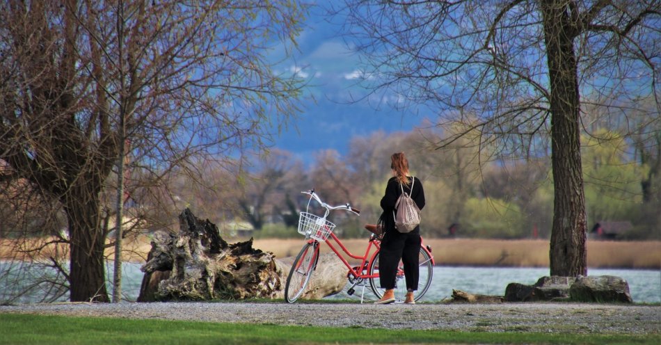 zdjęcie: Idzie wiosna - wsiądź na rower! / pixabay/4101283