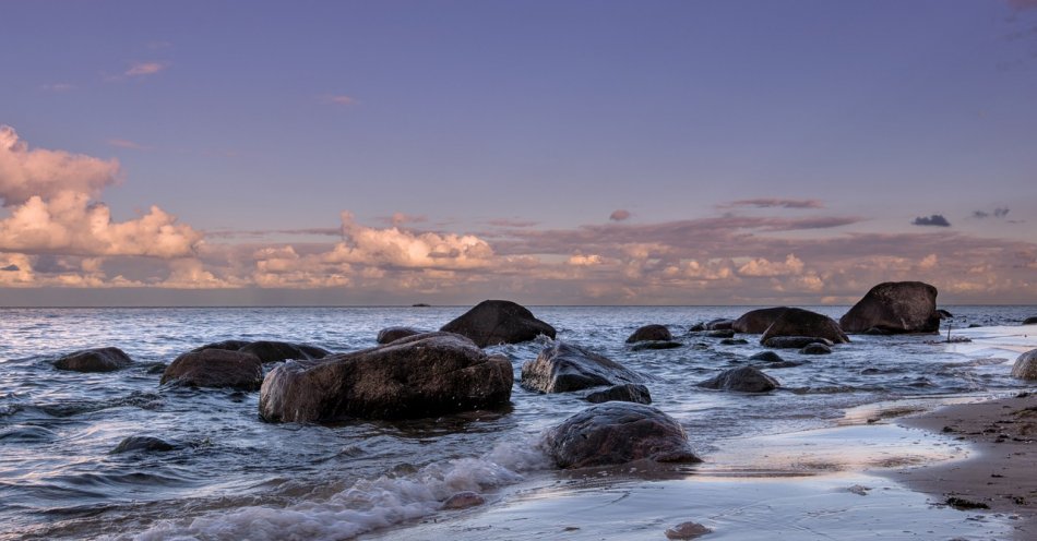 zdjęcie: Morze, gdy raz rzuci urok, na zawsze utrzyma cię w swej sieci cudów / pixabay/7118843