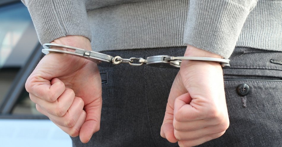 zdjęcie: 49-latek zatrzymany w Andrychowie w domu miał narkotyki / pixabay/2122373