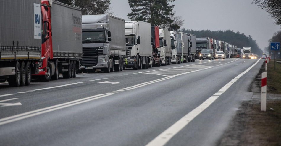 zdjęcie: Zamknięcie granicy z Białorusią dla białoruskich i rosyjskich ciężarówek i naczep - 1 czerwca / fot. PAP