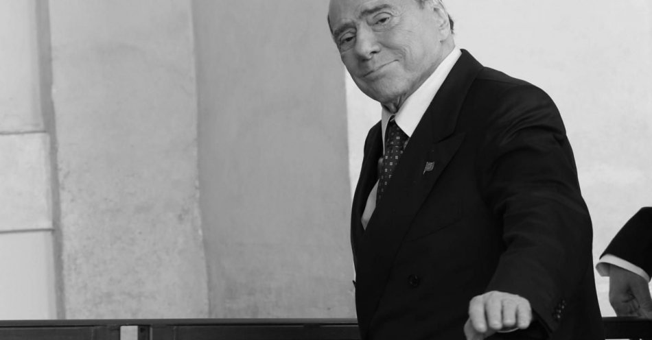 zdjęcie: Były premier Silvio Berlusconi zmarł w wieku 86 lat / fot. PAP