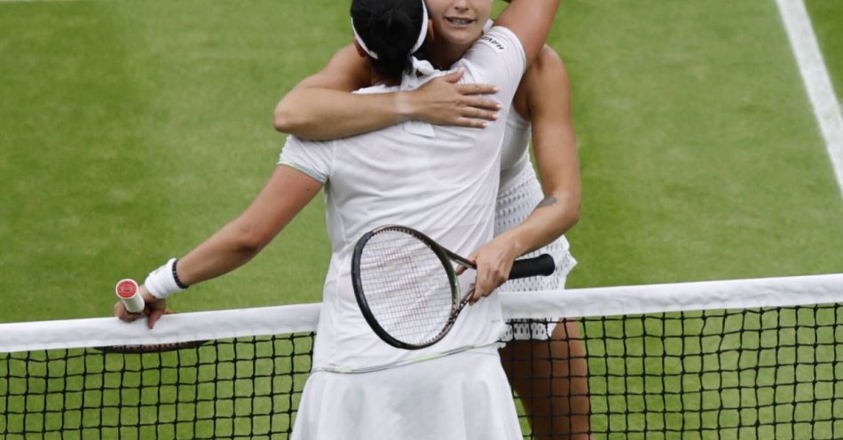 zdjęcie: Wimbledon - Sabalenka odpadła w półfinale, Świątek pozostanie liderką rankingu / fot. PAP