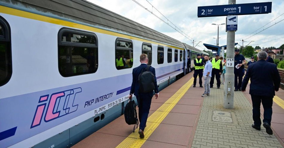 zdjęcie: PKP Intercity zapowiada zmiany w kursowaniu pociągów od września / fot. PAP