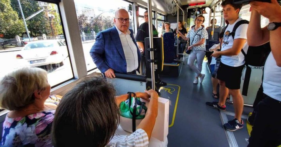 zdjęcie: Rozmowy o mieście w autobusie / fot. UM Grudziądz