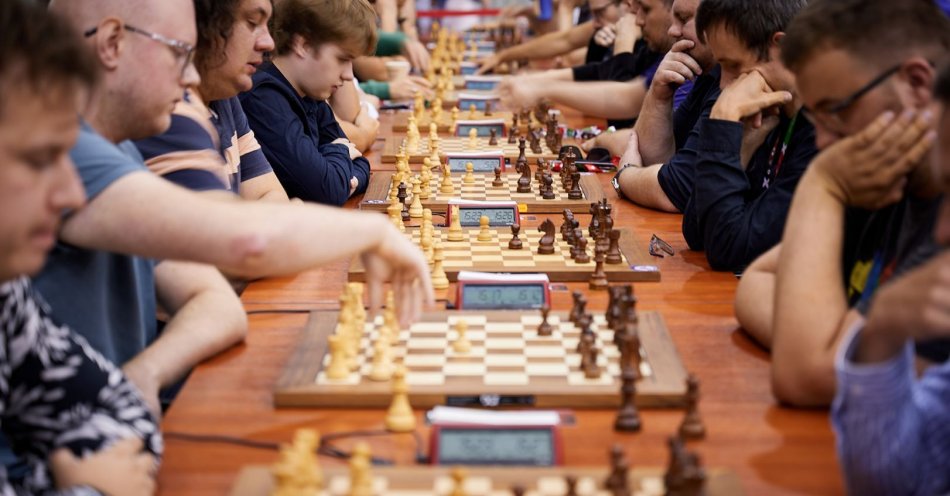 zdjęcie: David Navara triumfuje w X szachowym Turnieju Przyjaźni Polsko-Węgierskiej. Paweł Teclaf na trzecim miejscu / fot. Rafał Oleksiewicz